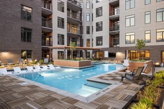 Dorian in Colorado Springs, CO - Foto de edificio - Building Photo