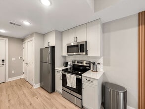 626 N Delaware Ave in Philadelphia, PA - Building Photo - Building Photo