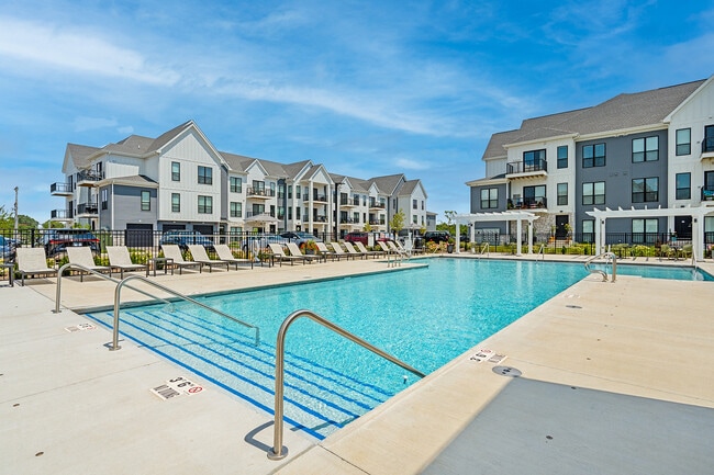 Seasons at Hoffman Estates