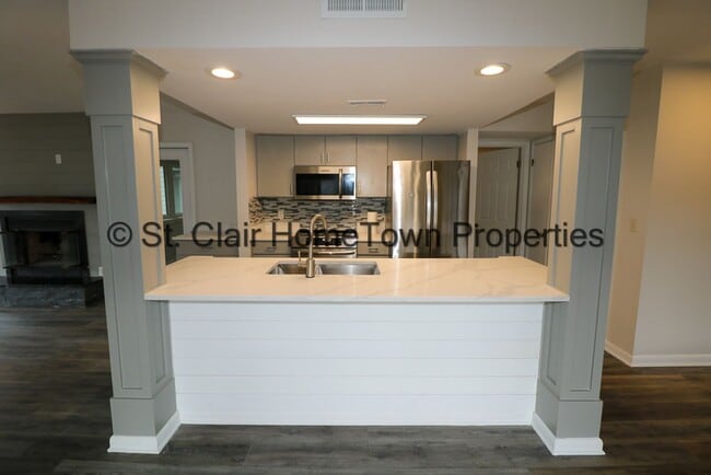 402 Paradise Isle in Riverside, AL - Building Photo - Building Photo