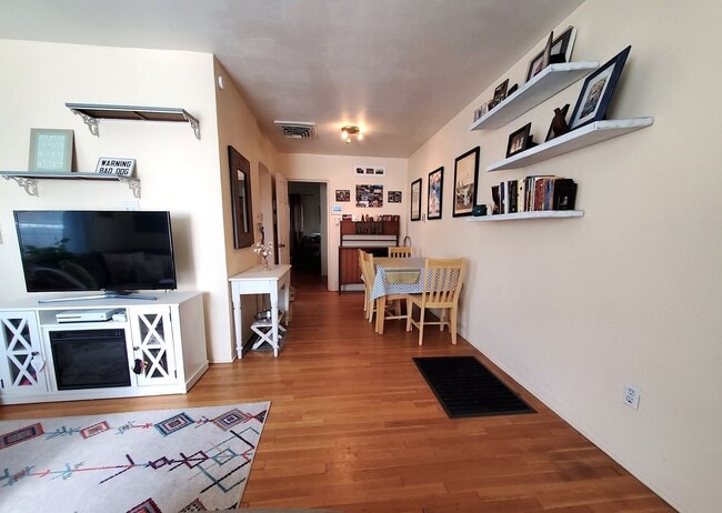 property at 2009 Lead Ave SE