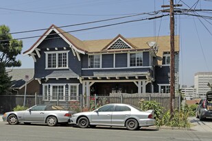 1065 Laguna Ave in Los Angeles, CA - Building Photo