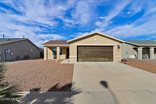 14321 Paraiso Dr in Horizon City, TX - Building Photo