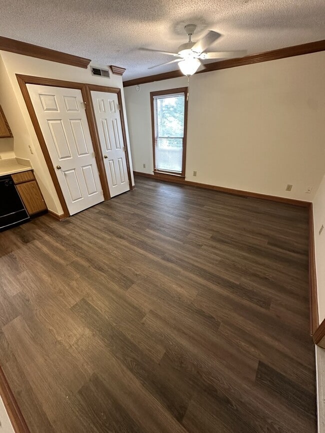 property at 3537 Ivy Commons Dr