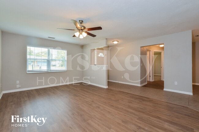 971 Buttercup Terrace in Deltona, FL - Foto de edificio - Building Photo