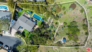 30603 El Sueno Dr in Malibu, CA - Building Photo - Building Photo