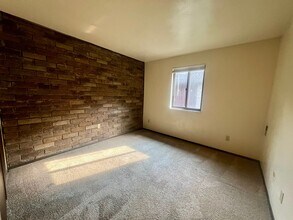 103 Kellywood Manor in New Kensington, PA - Building Photo - Building Photo