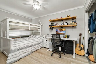 7007 Hawaii Kai Dr in Honolulu, HI - Building Photo - Building Photo
