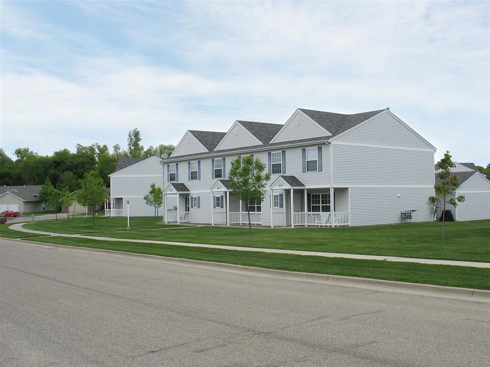 The Gables Townhomes in Sioux Falls, SD - Building Photo