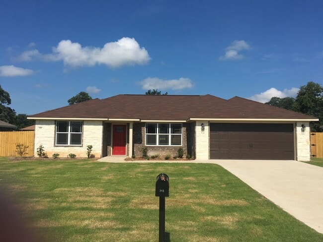 398 Noah Ln in Lindale, TX - Building Photo - Building Photo