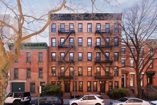 242 Baltic St in Brooklyn, NY - Building Photo