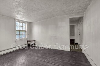 111 Cottage St in Lockport, NY - Building Photo - Building Photo