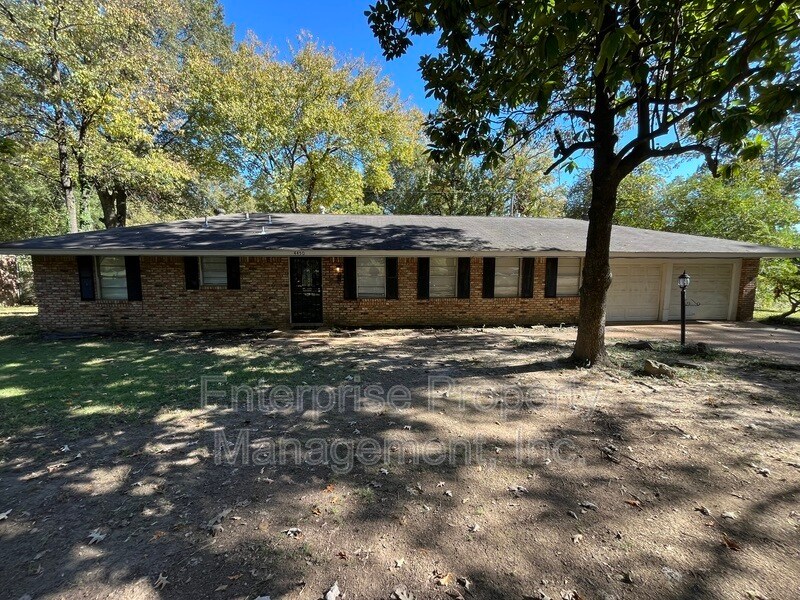 4450 Tena Dr in Memphis, TN - Building Photo