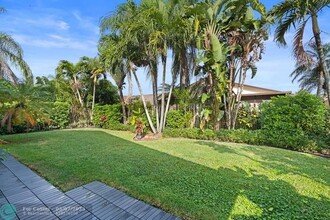 10091 SW 16th Pl in Davie, FL - Building Photo - Building Photo