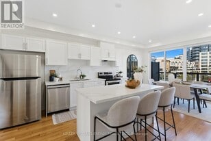 1507 Green Rd in Bowmanville, ON - Building Photo