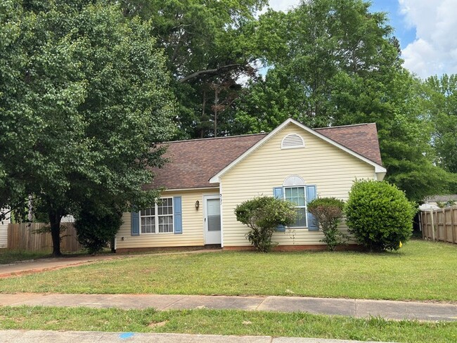 property at 5133 Possum Trot Ln