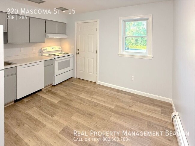 220 Mascoma St in Lebanon, NH - Building Photo - Building Photo