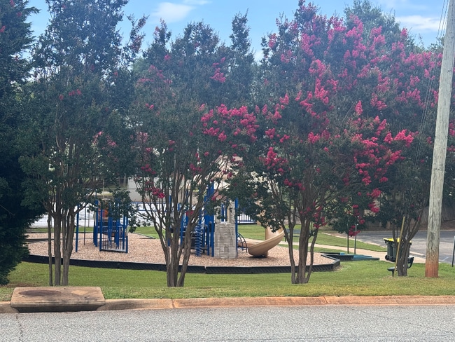 201 Canteen Ave in Greer, SC - Building Photo - Building Photo
