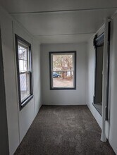 299 Randolph St, Unit 299 B in Meadville, PA - Foto de edificio - Building Photo