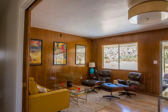 56996 Crestview Dr in Yucca Valley, CA - Building Photo - Building Photo