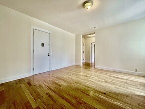 585 W 204th St in New York, NY - Building Photo - Building Photo