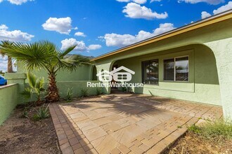 7126 W Hatcher Rd in Peoria, AZ - Building Photo - Building Photo