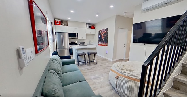 5164 Ewing St in San Diego, CA - Building Photo - Building Photo