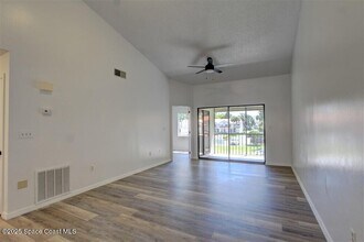 1051 Country Club Dr in Titusville, FL - Building Photo - Building Photo