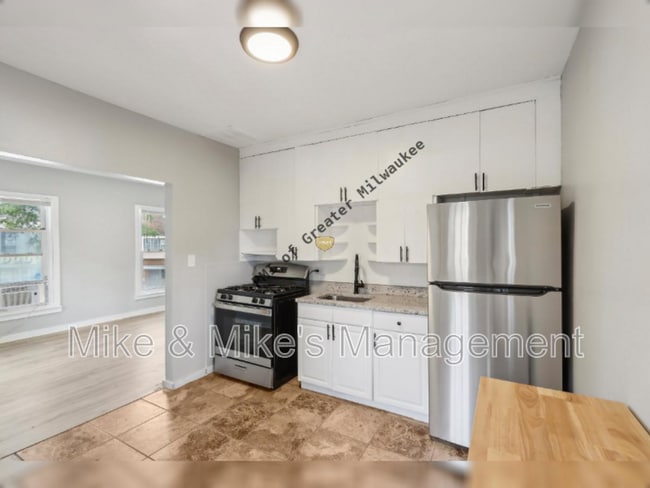 property at 506 E Linus St