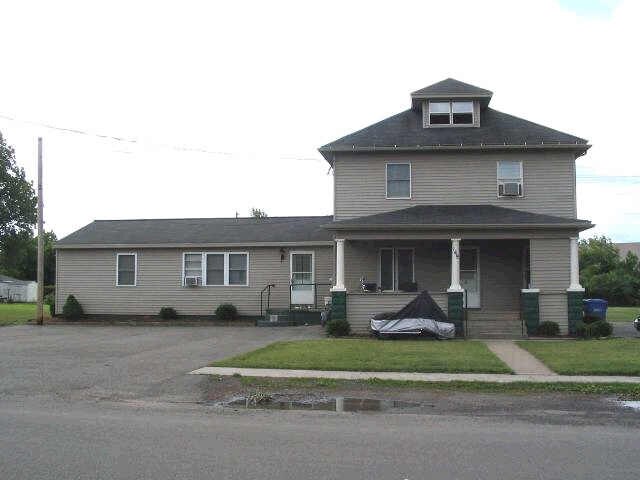 149 State St in Manchester, NY - Building Photo