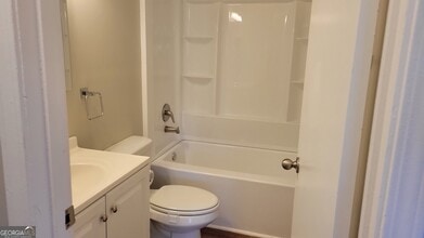 130 Bowman Rd in Lindale, GA - Building Photo - Building Photo