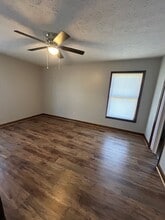 10708 US HWY 301 in Lumberton, NC - Building Photo - Building Photo