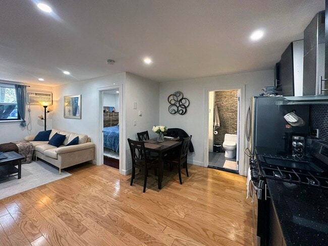 property at 129 Franklin St