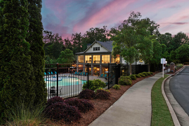 The Willows Ashley Park in Newnan, GA - Building Photo - Building Photo