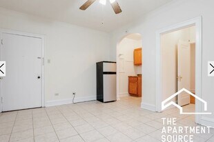 2536 N Sawyer Ave in Chicago, IL - Building Photo