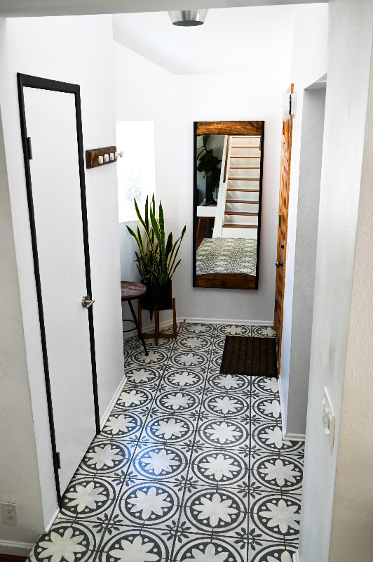 18411 Hatteras St, Unit 216 in Los Angeles, CA - Building Photo - Building Photo