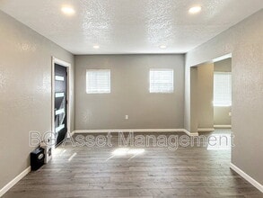 419 Benicia Rd in Vallejo, CA - Building Photo - Building Photo