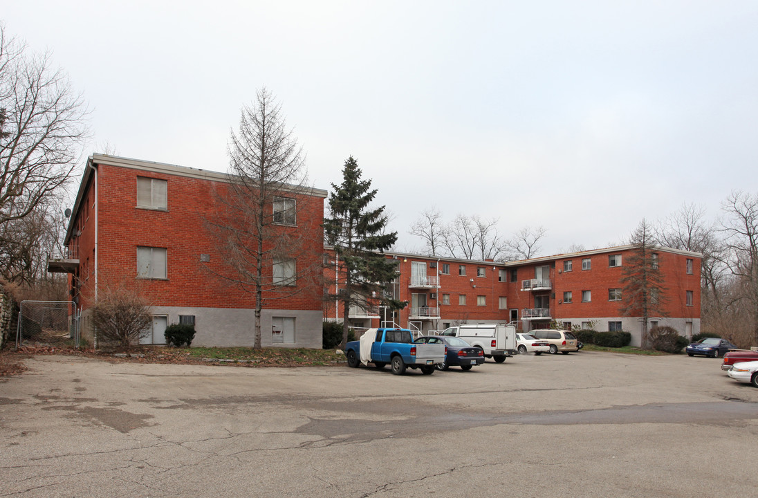 Westview Terrace in Cincinnati, OH - Building Photo