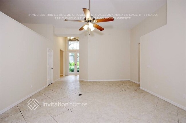 371 Lynbrooke Ln in Sanford, FL - Building Photo - Building Photo