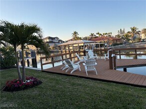 225 Egret Ave in Naples, FL - Building Photo - Building Photo