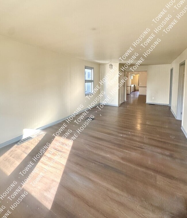 property at 24 Como Ave