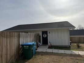 223 Charlotte Place in Statham, GA - Building Photo