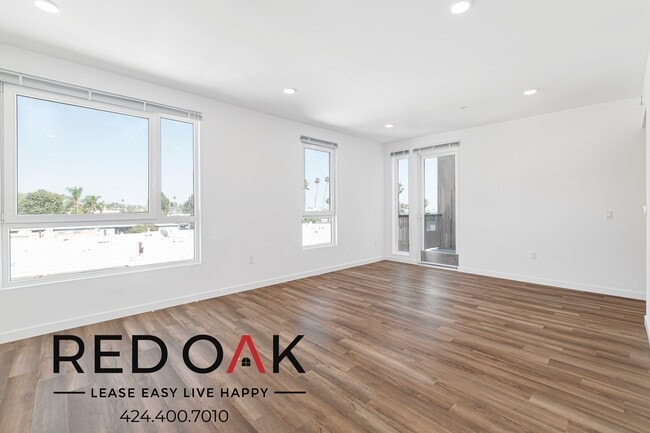 property at 1860 N Western Ave