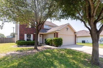 7246 Autumn Acres in Converse, TX - Foto de edificio - Building Photo