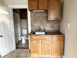 1104 Barrett St in Schenectady, NY - Building Photo - Building Photo