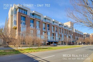 710 W Trade St in Charlotte, NC - Building Photo