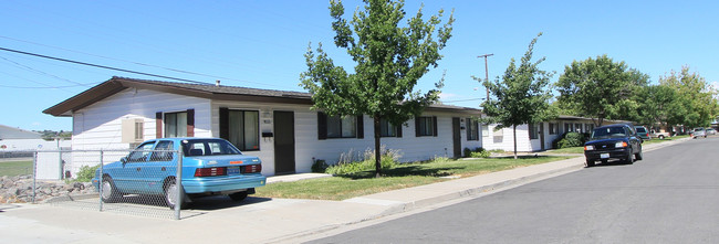 Mineral Manor Apartments in Reno, NV - Foto de edificio - Building Photo