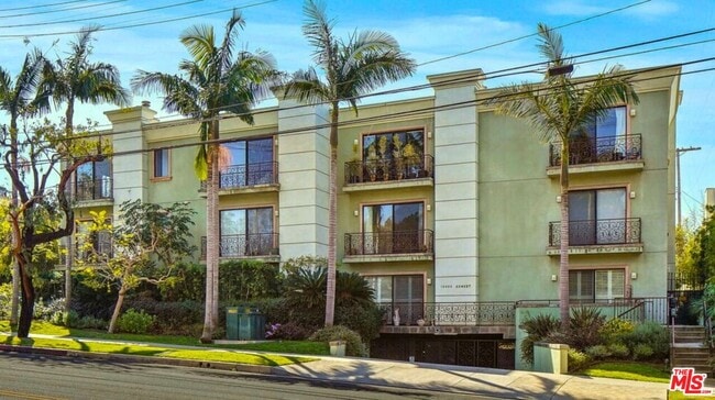 property at 16000 W Sunset Blvd
