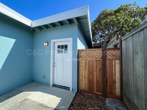 1478 Darwin St in Seaside, CA - Building Photo - Building Photo