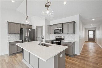 4604 NW 17th St in Ankeny, IA - Building Photo - Building Photo